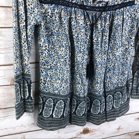 Lucky Brand floral 3/4 sleeve tassels vneck top - Picture 4 of 8